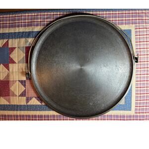 Vintage 14" Cast Iron Bailed Griddle from the late 1800's due to gate mark.